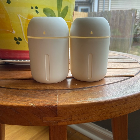 Set of 2 Mini Humidifiers - Picture 6 of 7
